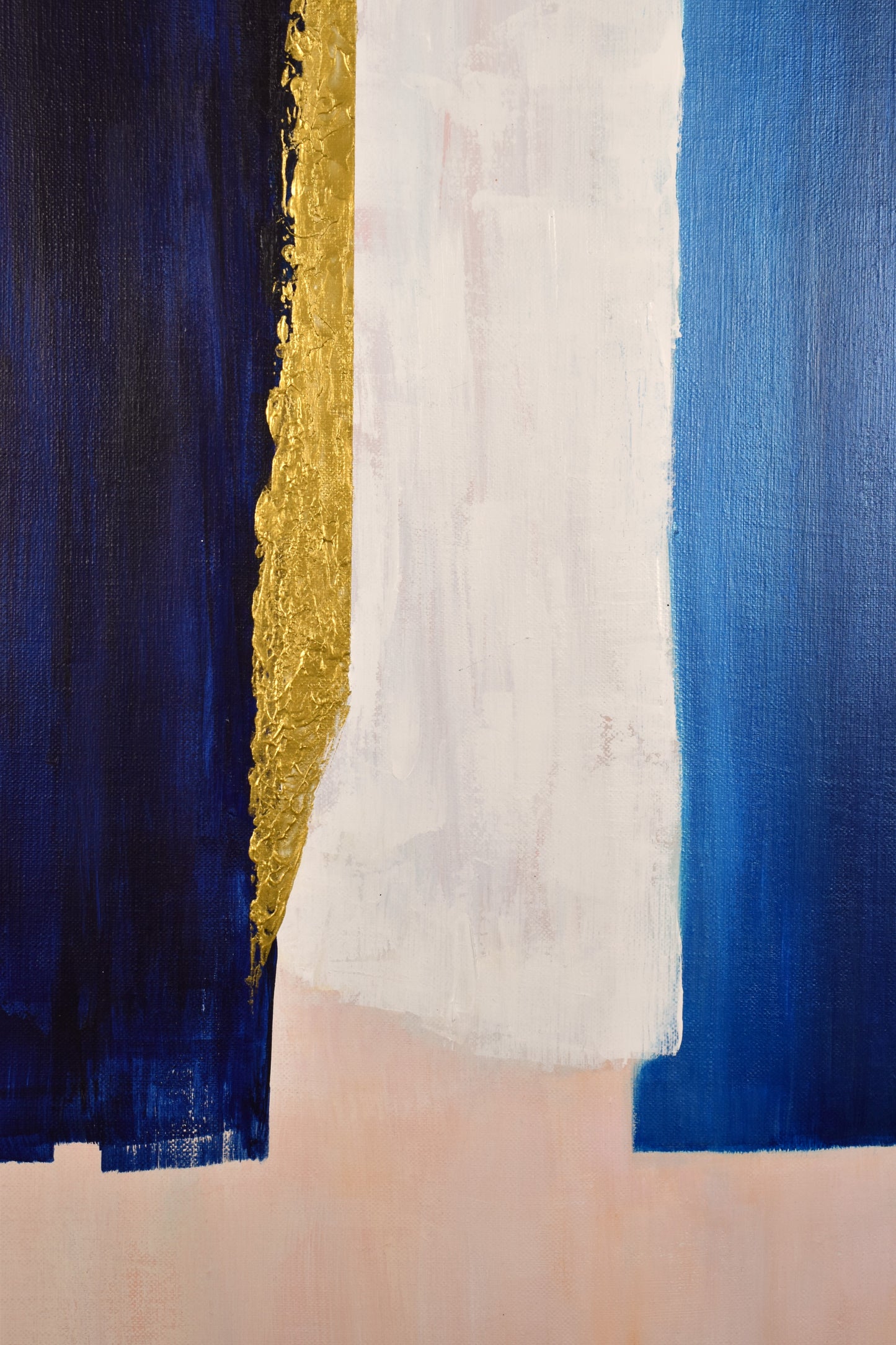Détail de Piliers, l'oeuvre abstraite moderne, de Laure-Anne Sarron. Une création d’art contemporaine explorant couleur, matière et formes.
